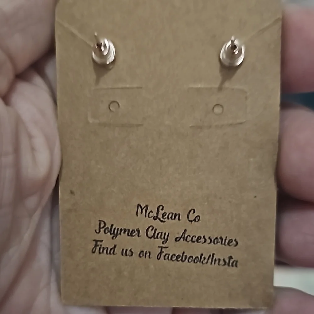 COPY - Green Christmas Tree Earrings - Picture 2 of 2
